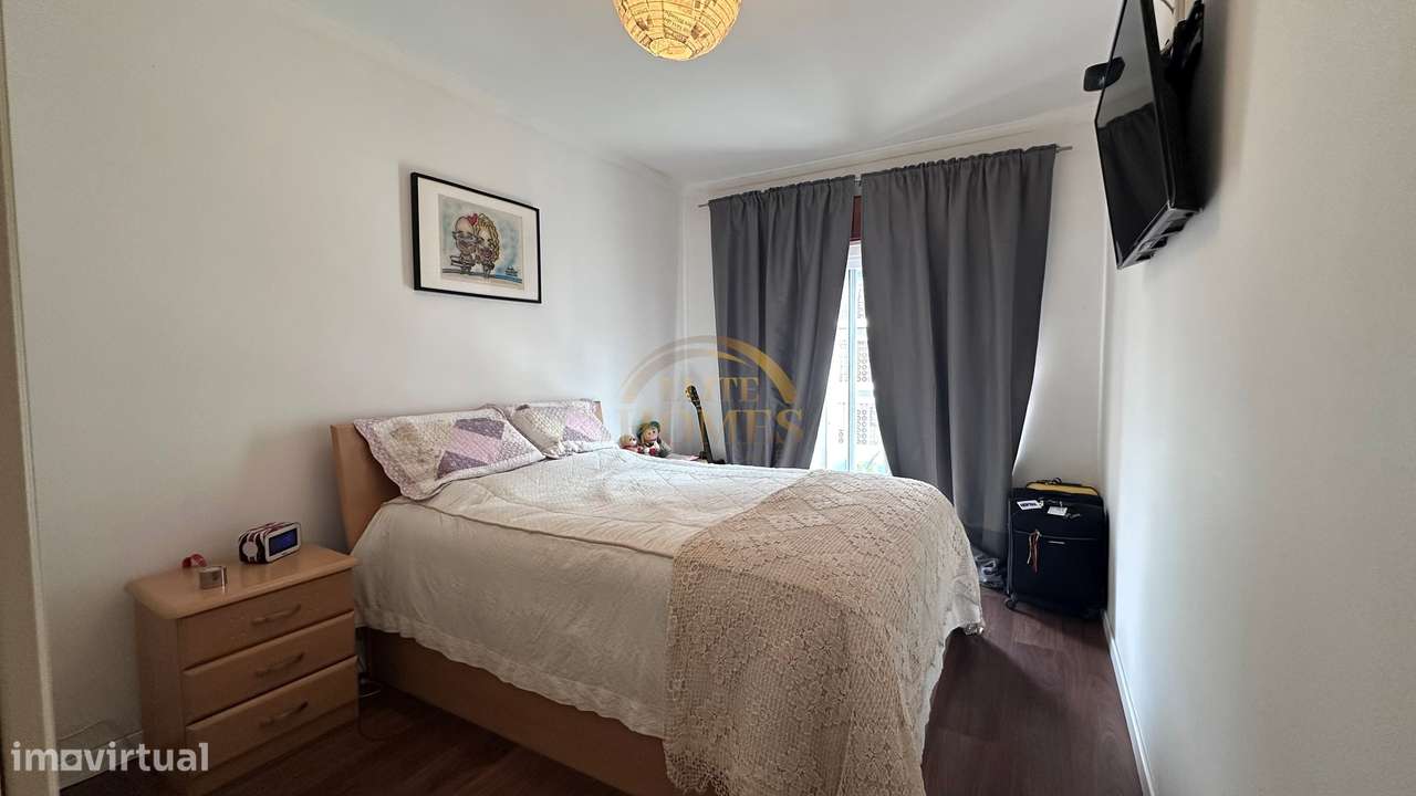 Apartamento T2 Moderno e Remodelado no Centro de Odivelas.-15