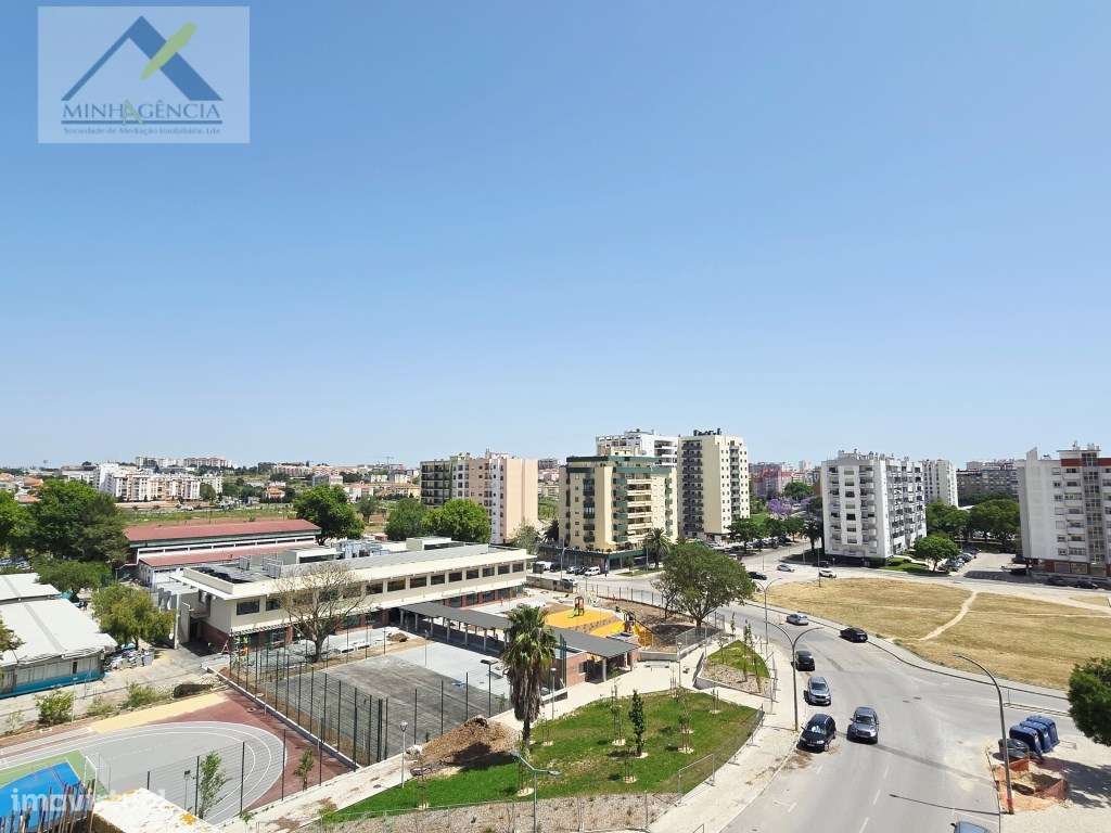 Apartamento T3 remodelado no Bairro do Liceu em Setúbal-15