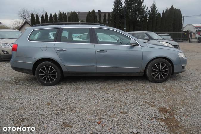 Volkswagen Passat 2.0 TDI Comfortline - 14