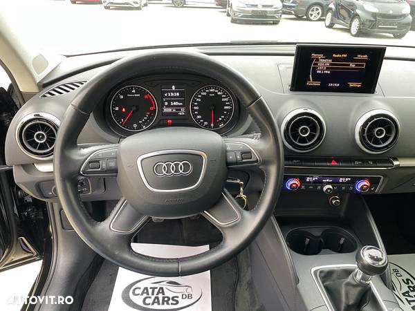 Audi A3 2.0 TDI Sportback (clean diesel) quattro Attraction - 36