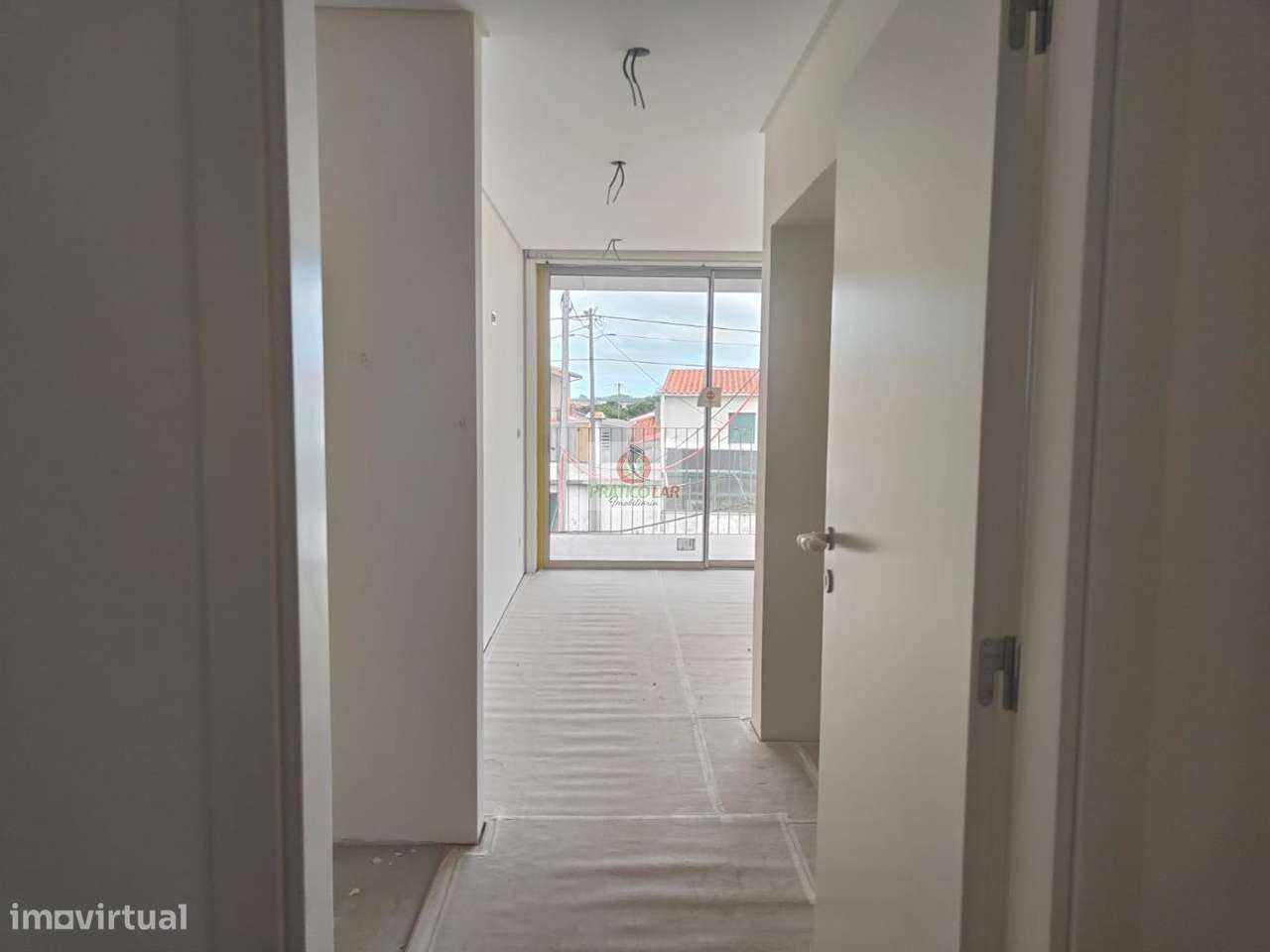 Apartamento T1 duplex em Oliveira do Bairro-4