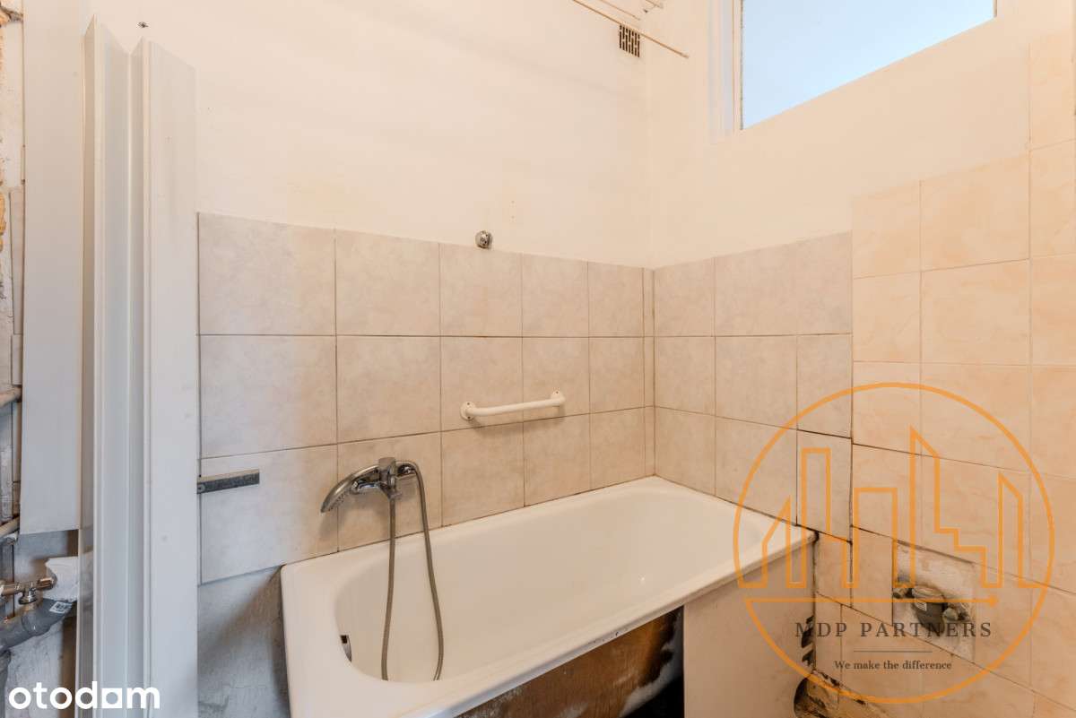 Oddzielna kuchnia | Z potencjałem | Plac Hallera-9