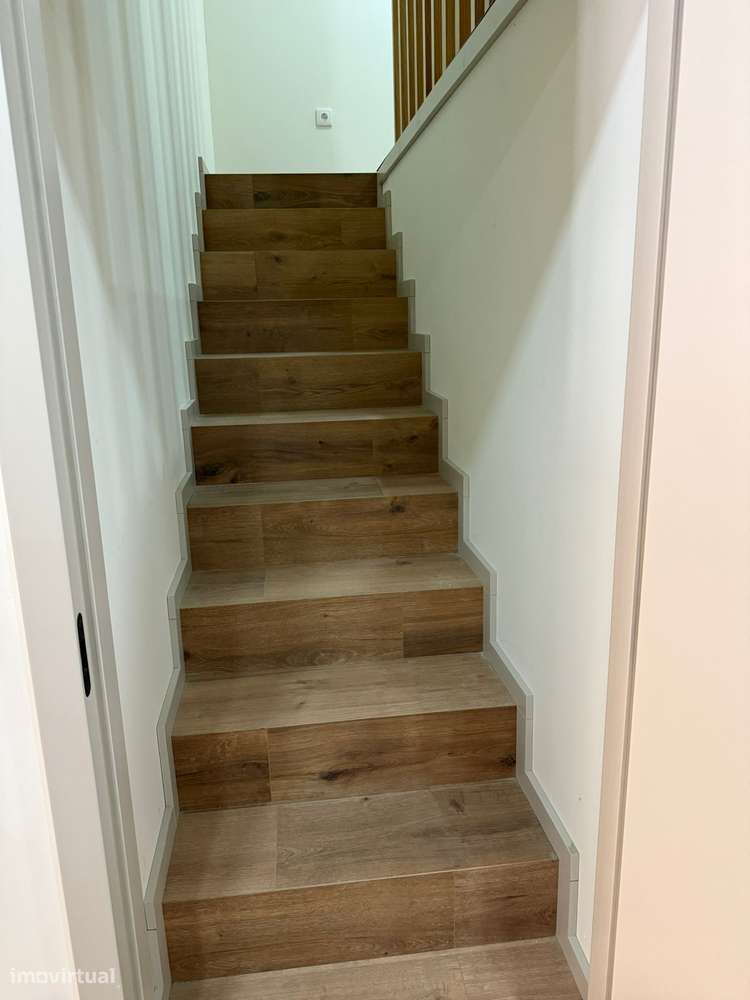 Apartameto t3 novo e moderno a 100 mts da praia-13