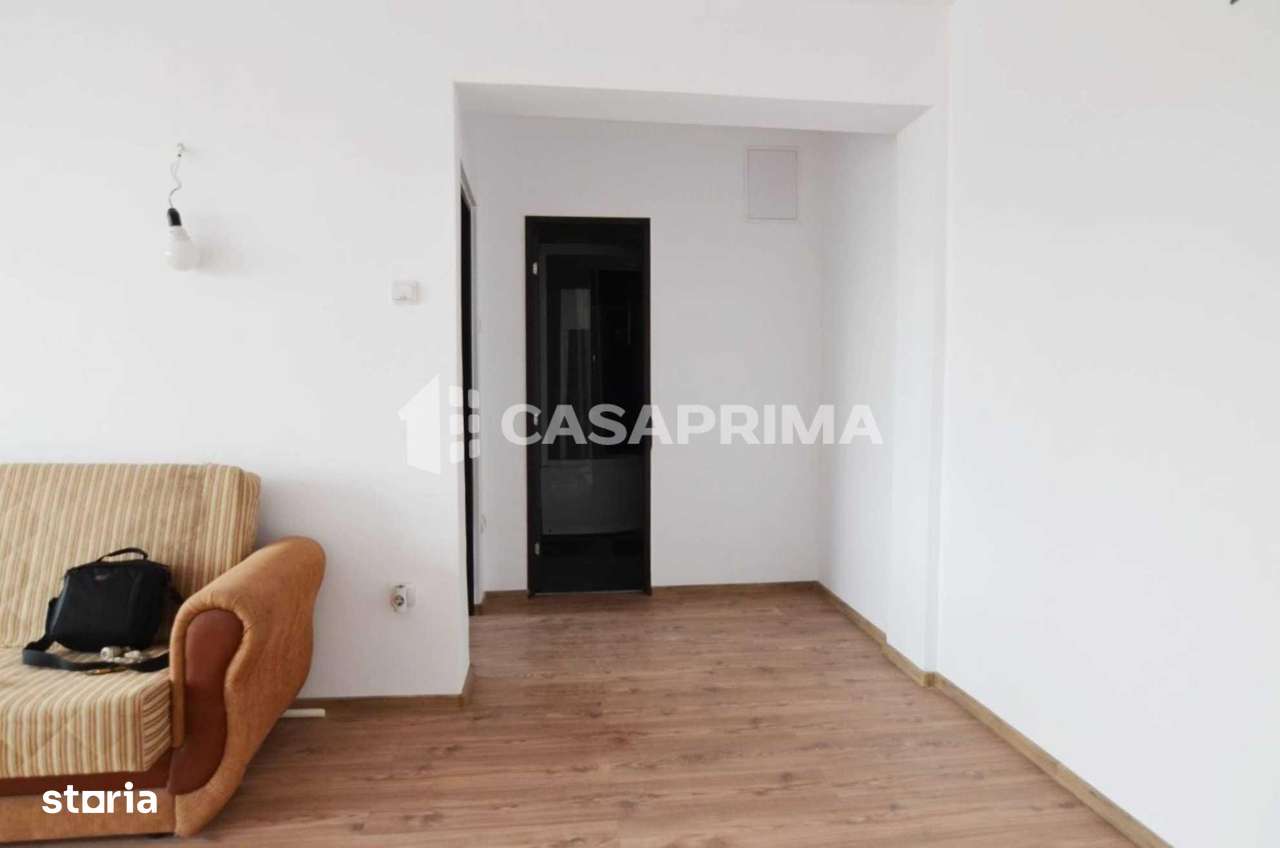 Apartament 2 camere Podu Ros, etaj intermediar, mutare imediata - Imagine principală: 2/7