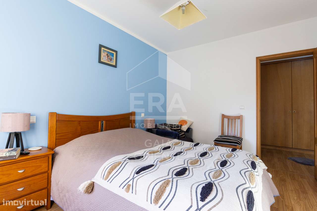 T2 com garagem e varanda junto à N1 – Seixezelo-23