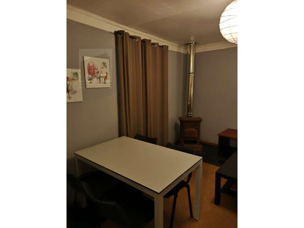 Condomínio com 6 Moradias V2 /V3 Mobiladas e Equipadas-34