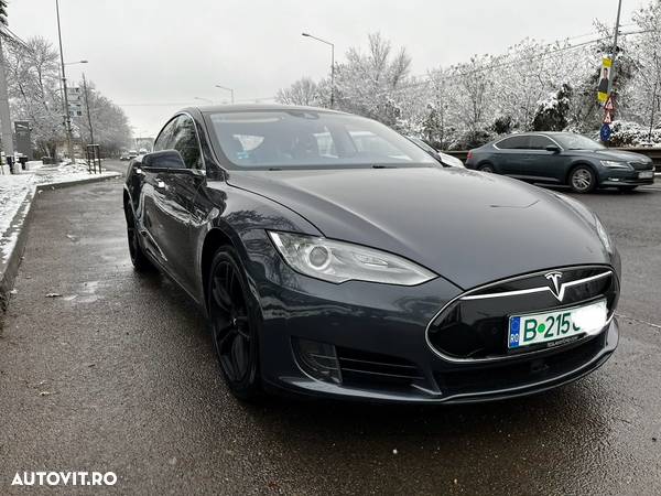 Tesla Model S 85 - 2