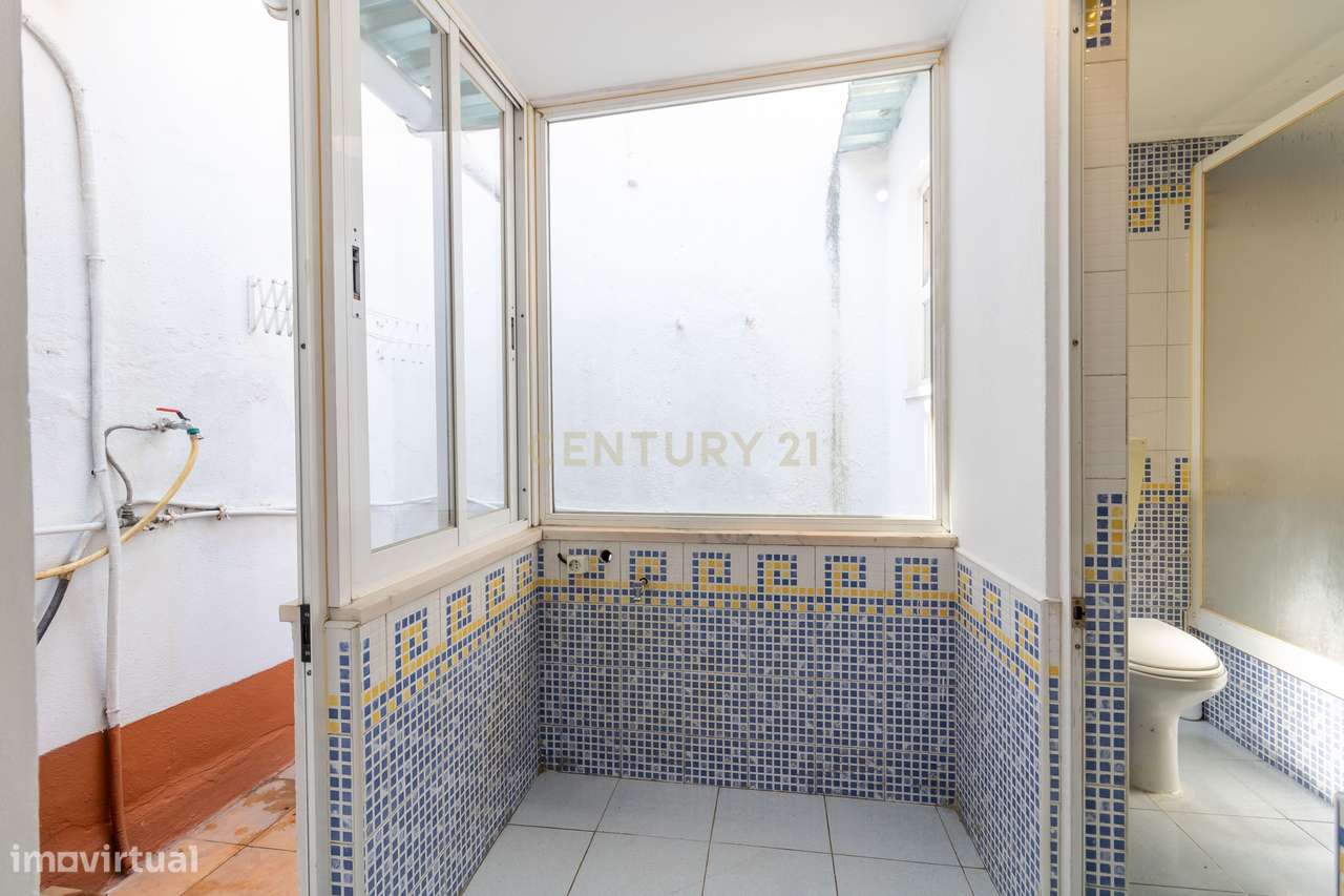 Apartamento na Rua Fradesso da Silveira – Alcântara, Lisboa-17