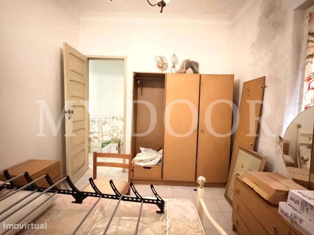 Apartamento T2 - Moscavide - Obras Totais - RCH c/ Terraço-23