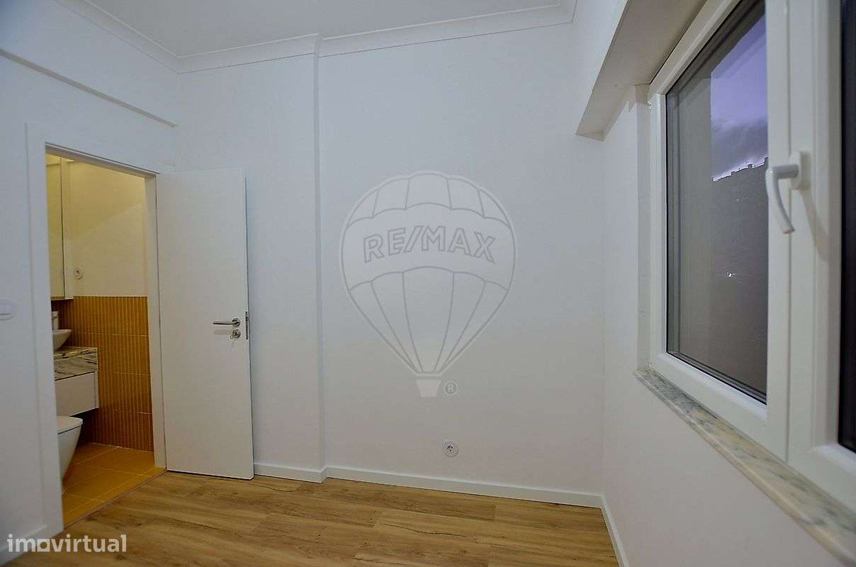 Apartamento T3 à venda em Cacilhas-23