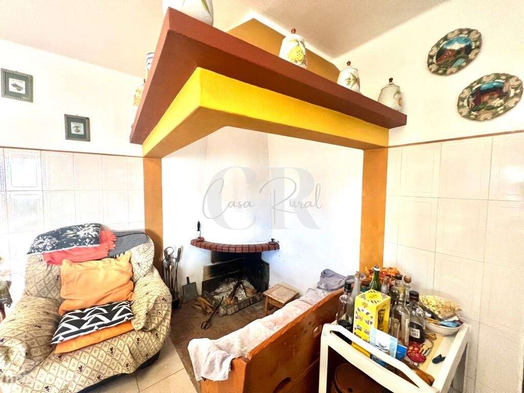 Excelente moradia térrea e independente com jardim em Arega - Figueiró-35