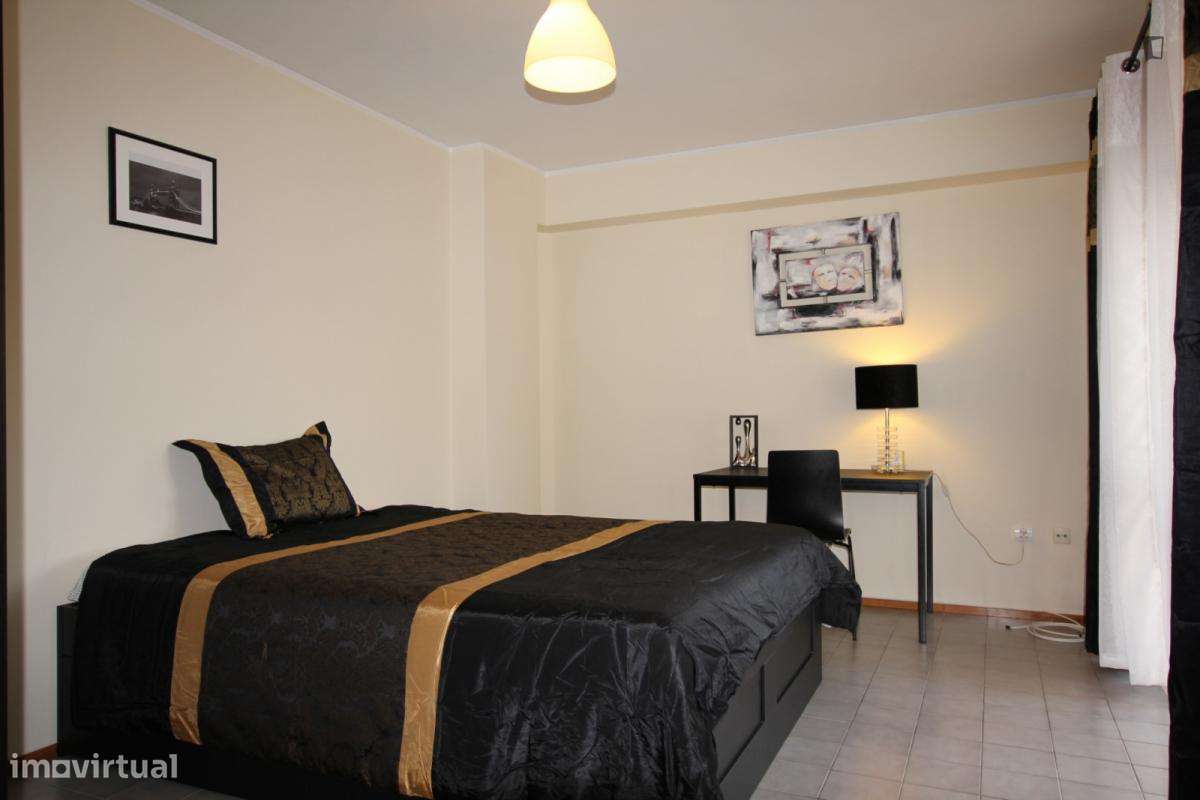 Quarto - localizado em Campanhã Porto - Grande imagem: 2/7