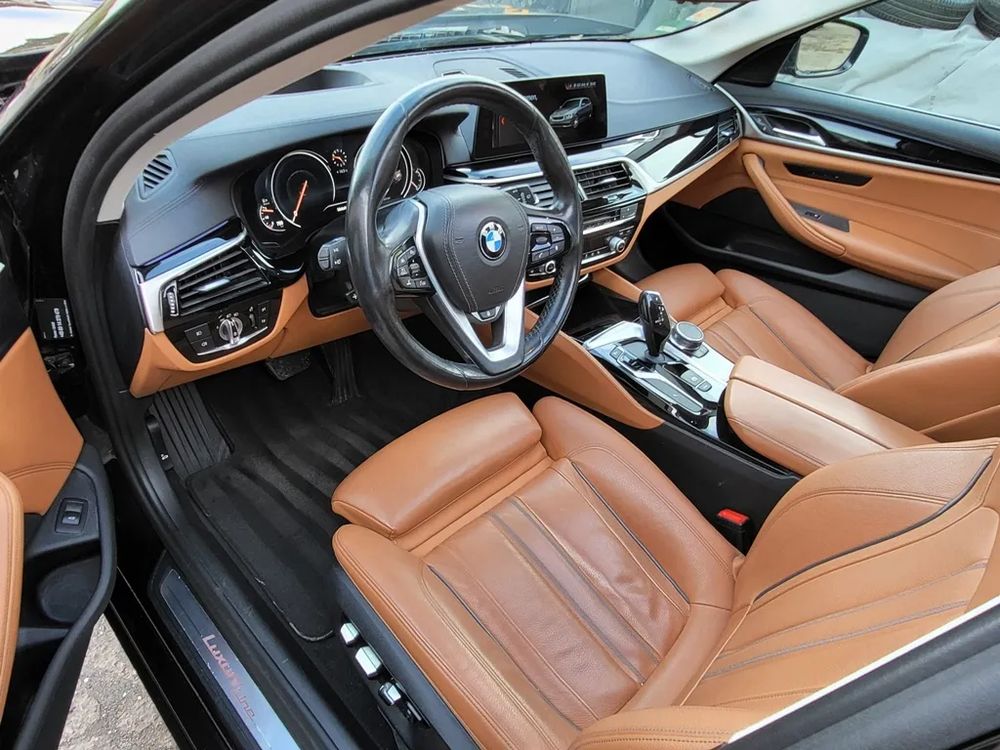 BMW 5 Series G30/G31 530d xDrive Luxury Line 2017