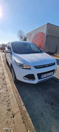 Ford Kuga 2.0 TDCi 4x4 Aut. SYNC - 6