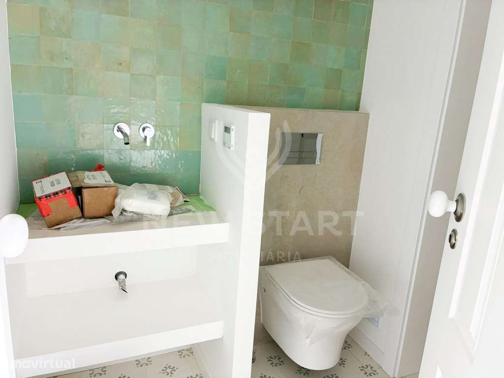 Moradia T2 típica algarvia totalmente recuperada em Olhão-11