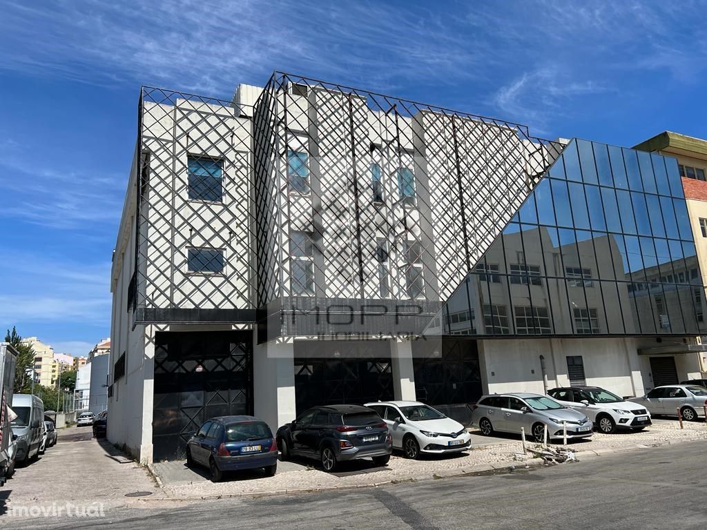 Excelente edifício de 4.082m2 no Prior Velho