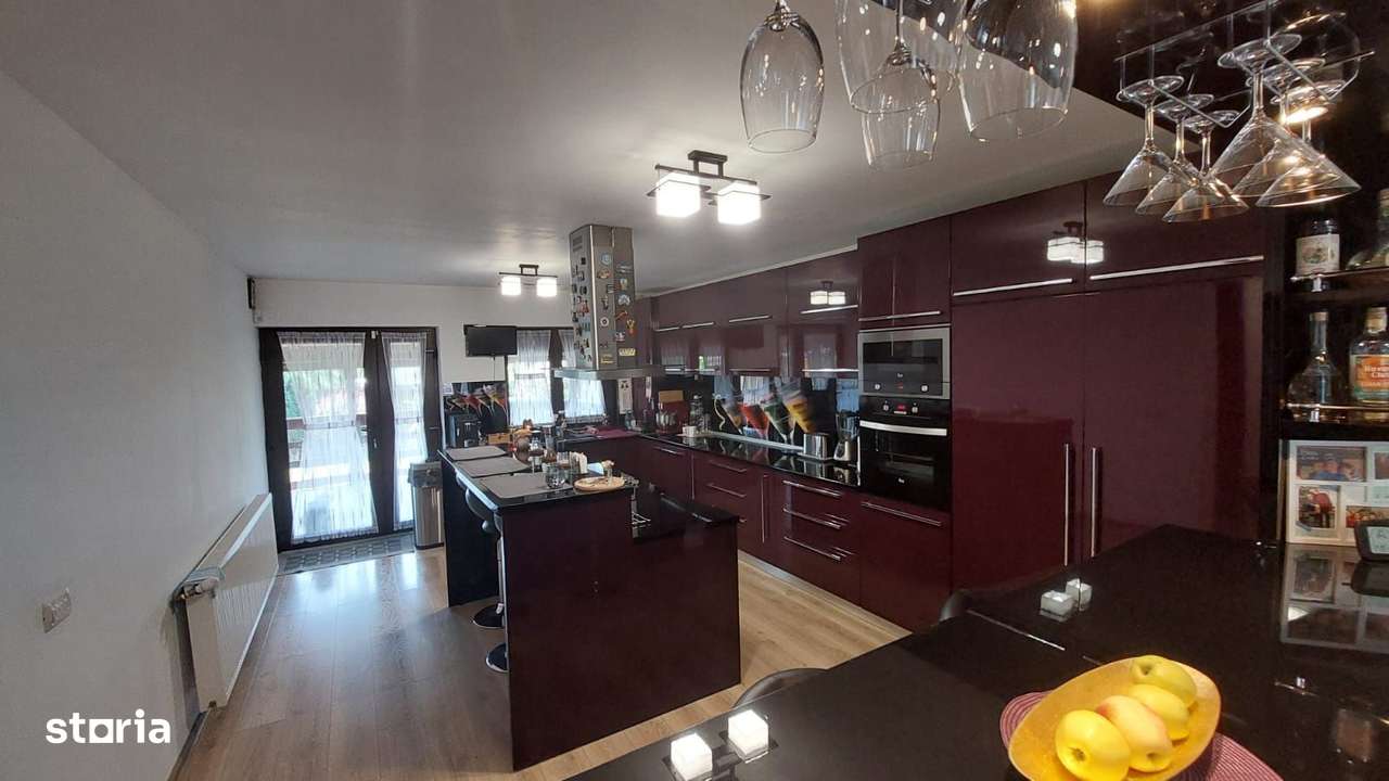 Casa, 111 m²,  - Imagine principală: 3/20