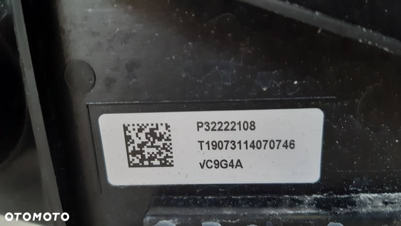 VOLVO XC40 T5  PAS PRZEDNI CHŁODNICE 722 32222108 - 14