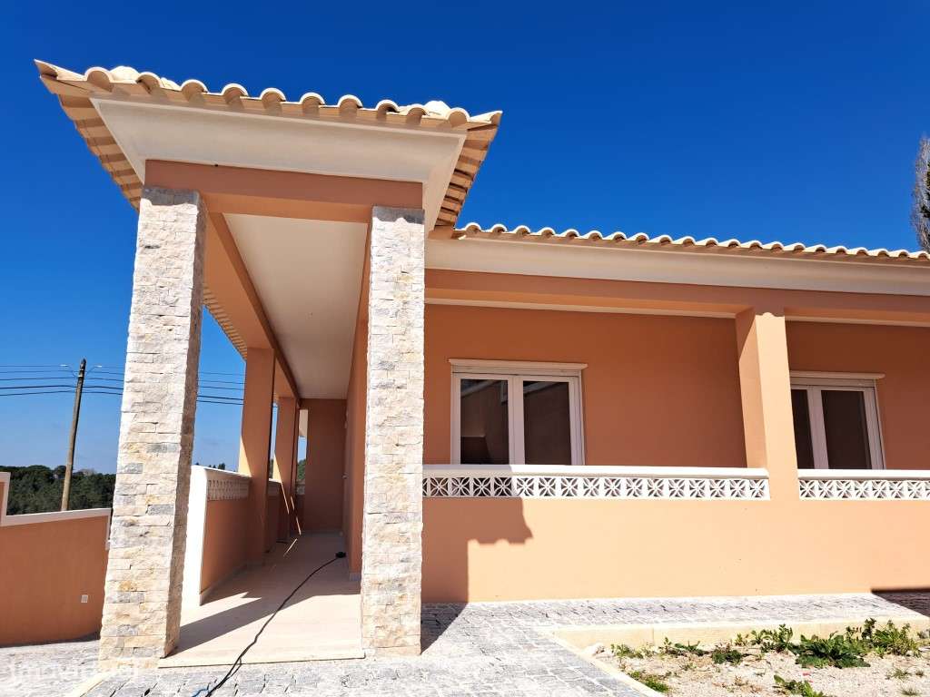 Moradia com vista desafogada de campo e um grande terreno - Grande imagem: 5/31