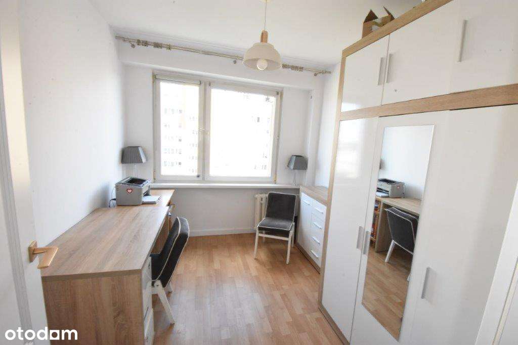 sprzedam mieszkanie 4-pokojowe w Nysie ul. Sudecka-10