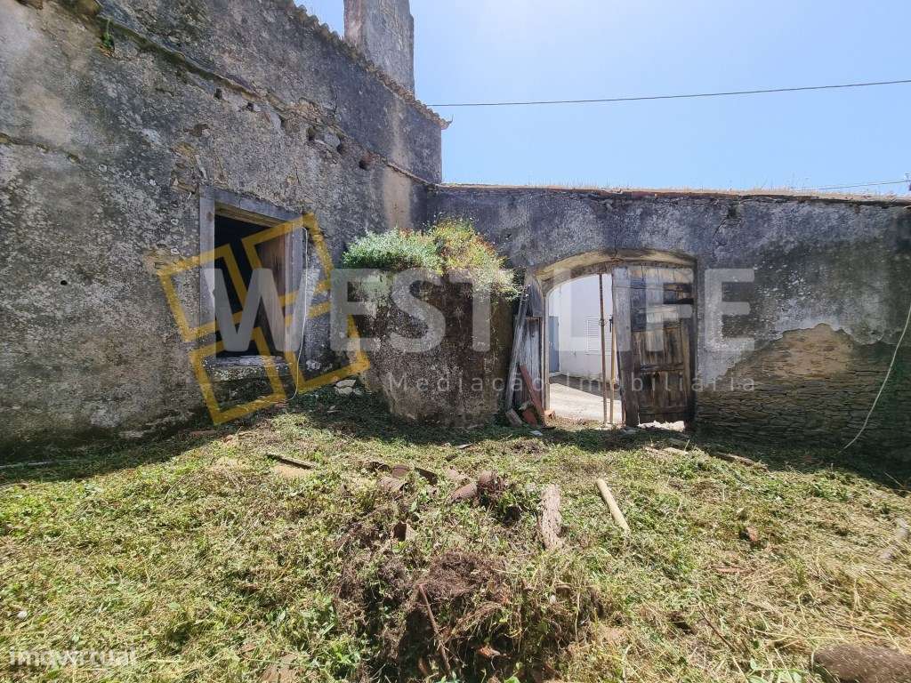 Moradia T3 em Ruína com Excelente Exposição Solar e Lote de 272m² -...-28