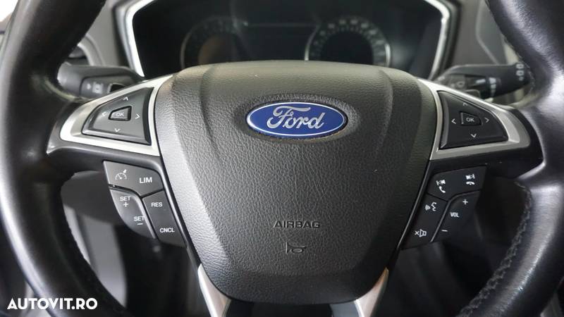 Ford Mondeo 2.0 TDCi Powershift Titanium - 19