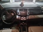 Toyota RAV4 2.2 D-CAT Premium - 6