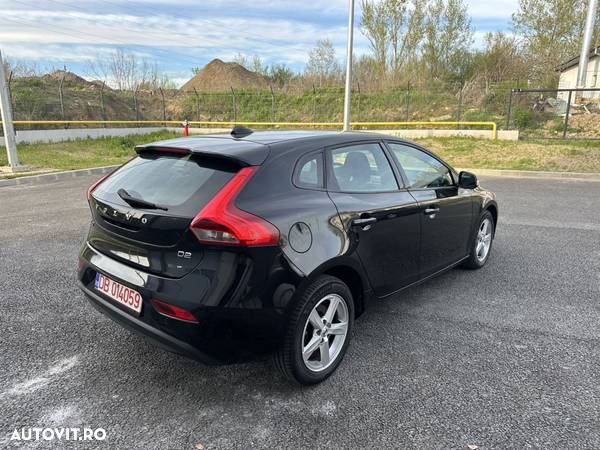 Volvo V40 D2 Geartronic Momentum - 6