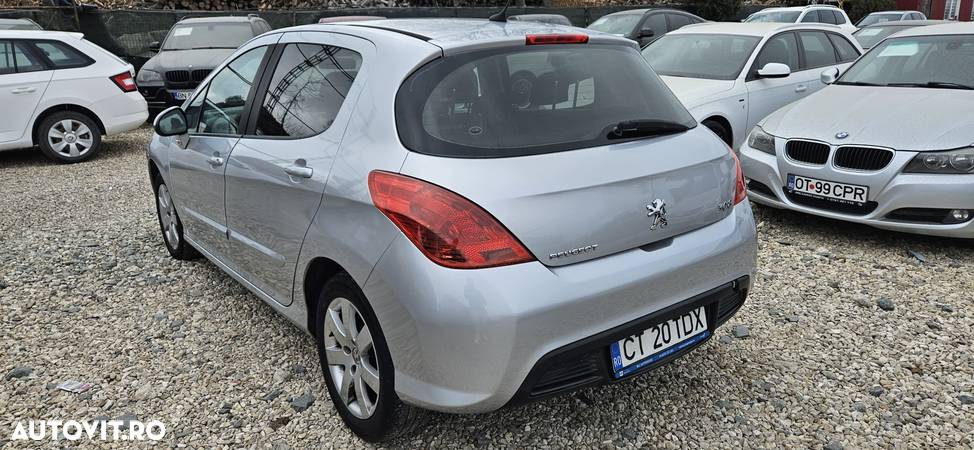 Peugeot 308 1.6HDi Confort Pack - 4