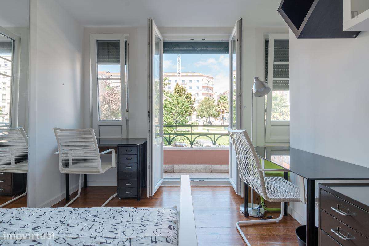 Quarto - localizado em Alameda Lisbon - Grande imagem: 2/17