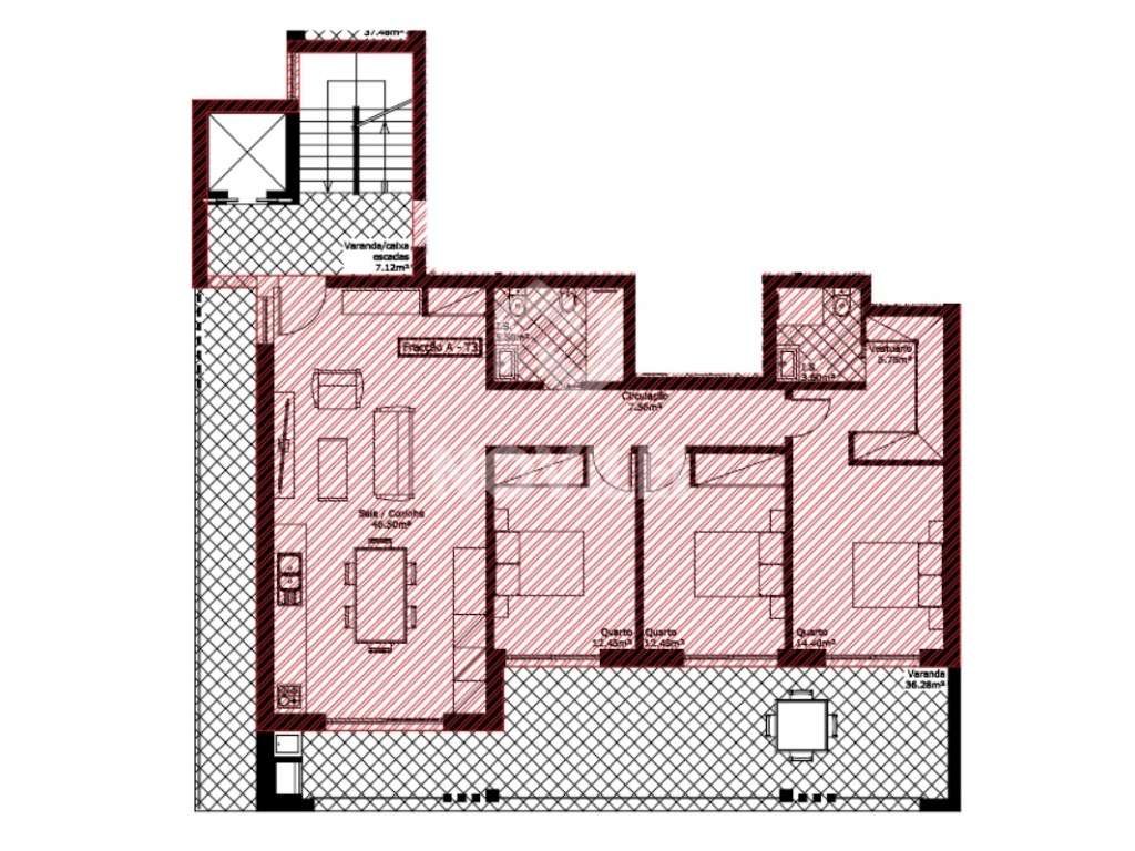 Apartamento T3 c/ terraço em prédio com apenas 4 fracções.-0