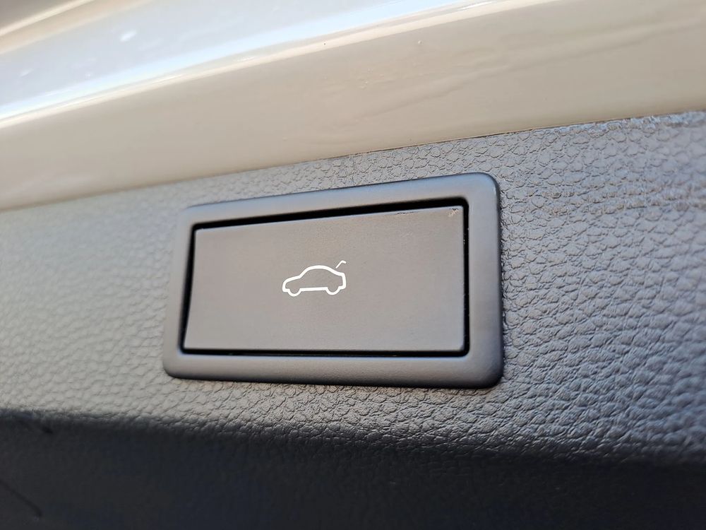 SKODA KAROQ 1.5 TSI ACT Style DSG Kamera HAK SmartLink Salon PL ASO 1wł VAT-MARŻA
