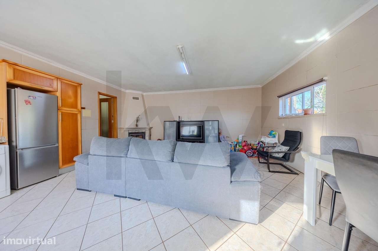 Moradia T3 com Anexo Independente na pacata zona de Vale de Óbidos, Ri - Grande imagem: 4/41