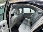 Mercedes-Benz C 240 4-Matic Aut Avantgarde - 23