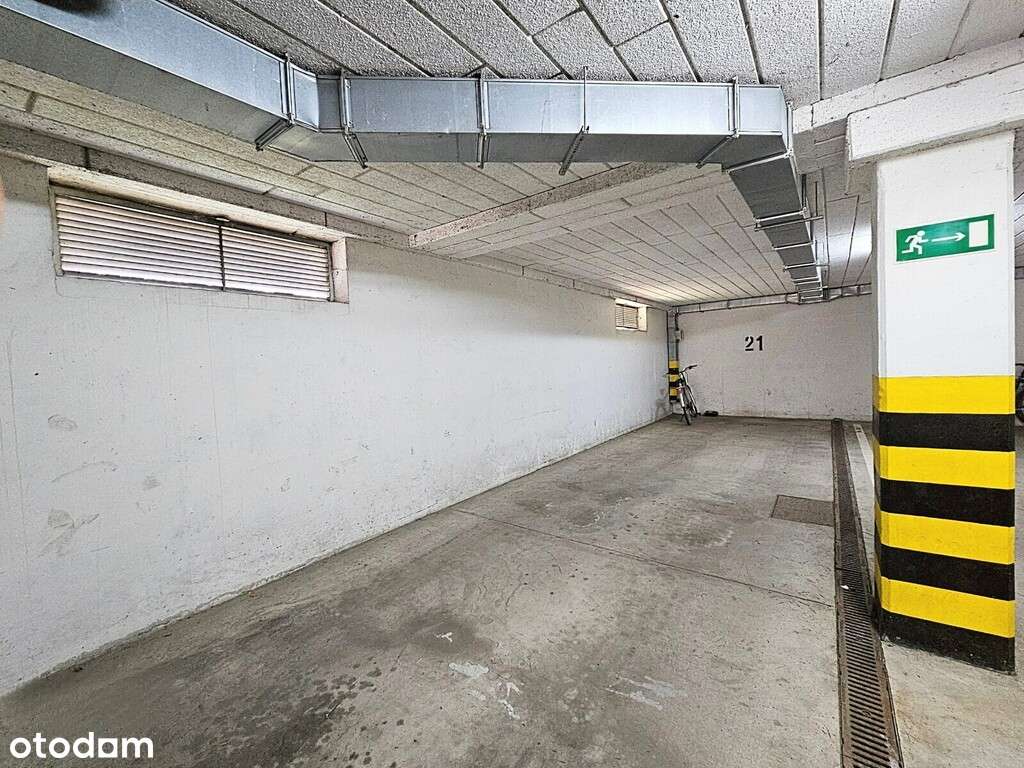 Garaż-2xmiej. postoj 30m2 Wroc. Oporów Dzierżonia-1