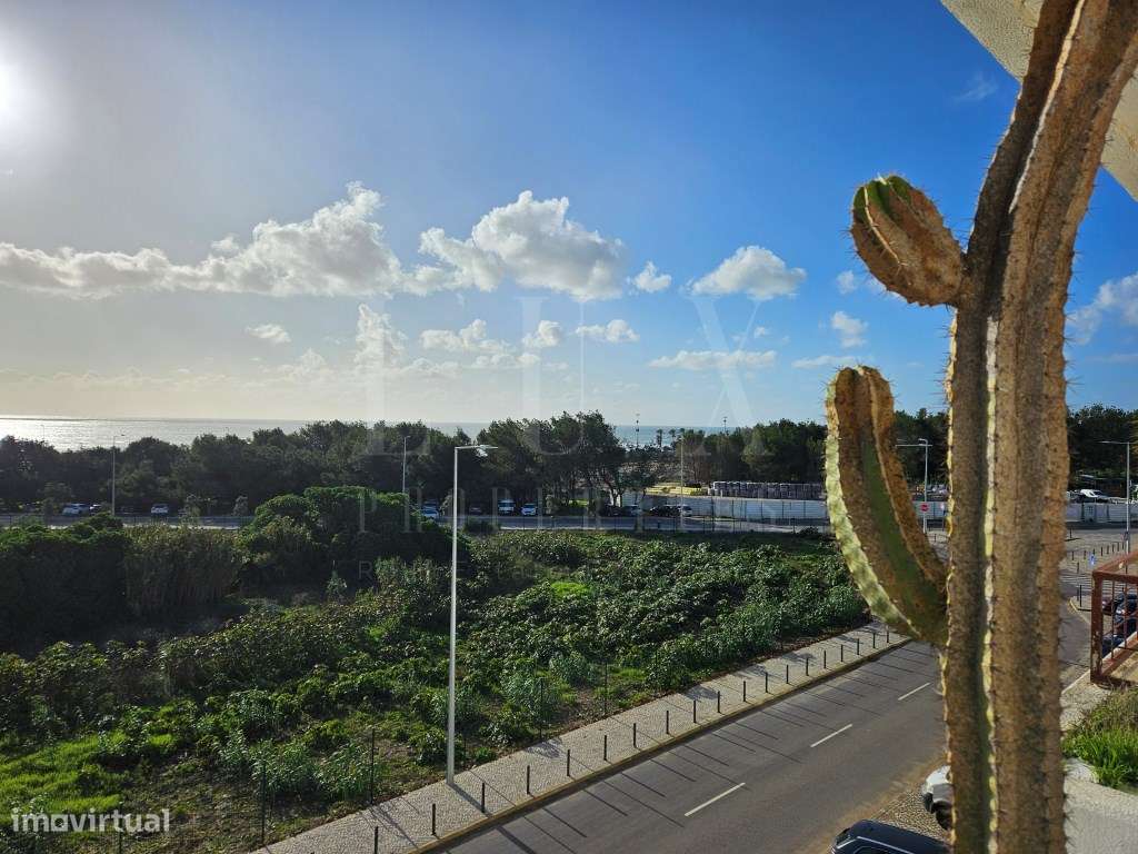 APARTAMENTO T1 EM CARCAVELOS COM VISTA MAR 1ª LINHA A 200m DA PRAIA-34