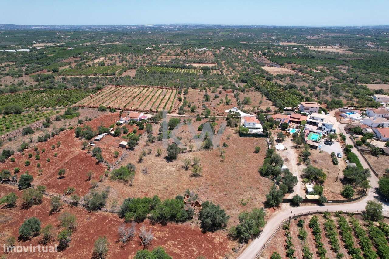 Silves – Messines – Mogas | Lote urbano: 1.100 m2 | Construa 1 ou 2 mo - Grande imagem: 4/26
