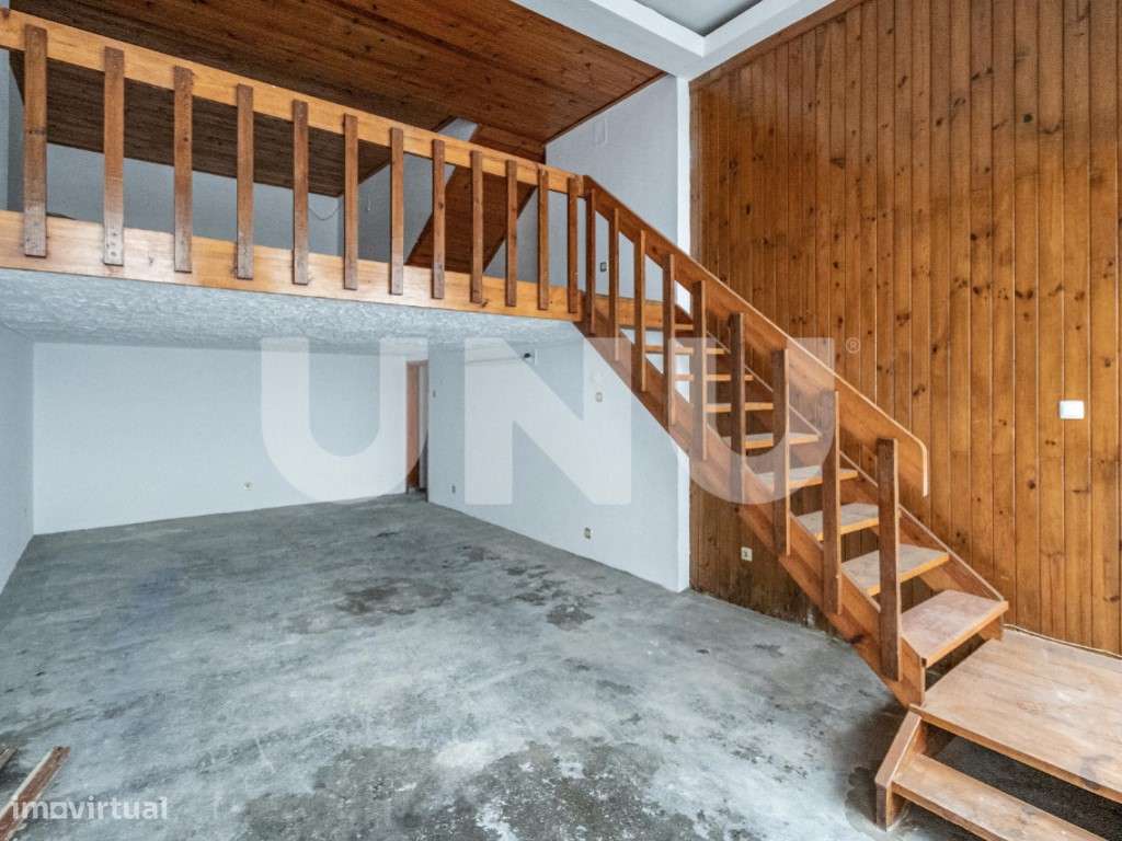 Prédio com Dois Edifícios Independentes no Tortosendo - Elevado Pot...-42