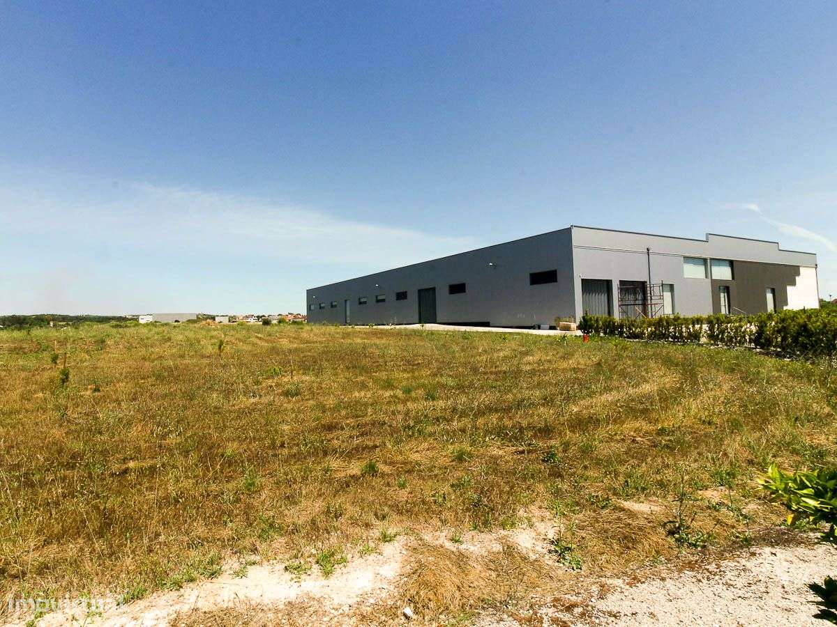 Armazém a 10 Minutos de Santarém - Grande imagem: 2/5