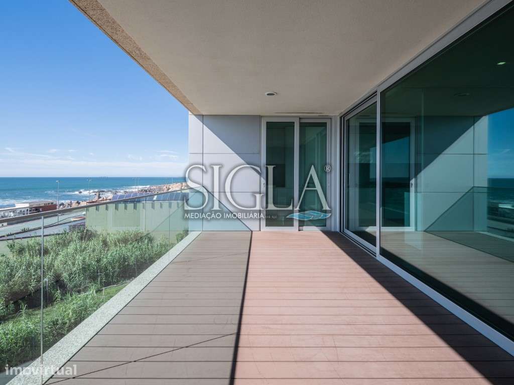 Apartamento T3, com vistas soberbas para o mar, em Canidelo - Grande imagem: 2/27