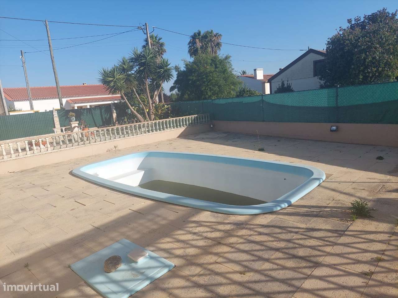 Moradia T2+1 com piscina em Salvaterra De Magos.-28