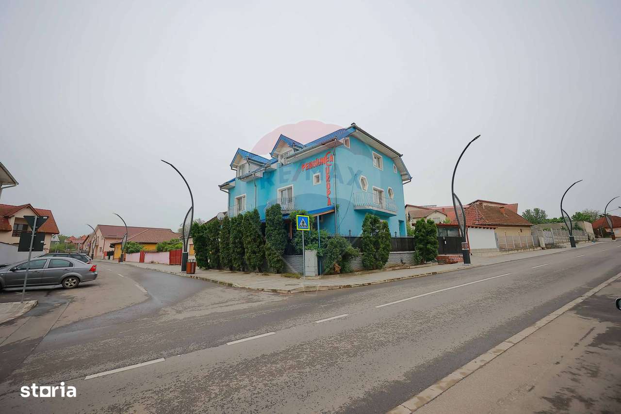 Pensiune cu 11 camere de vânzare, situată în Băile 1 Mai, Sânmartin - Imagine principală: 1/20