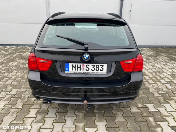 BMW Seria 3 316d - 14