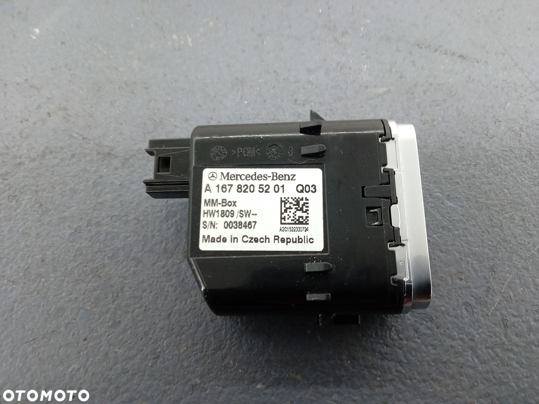 MERCEDES GLS W167 GNIAZDA PORTY USB C A1678205201 - 8