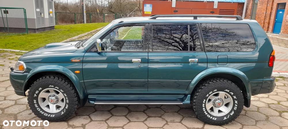 Mitsubishi Pajero Sport 2.5 TDI - 2