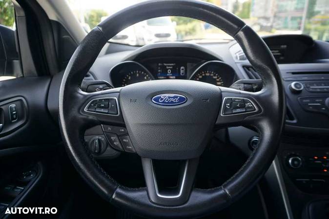 Ford Kuga - 15