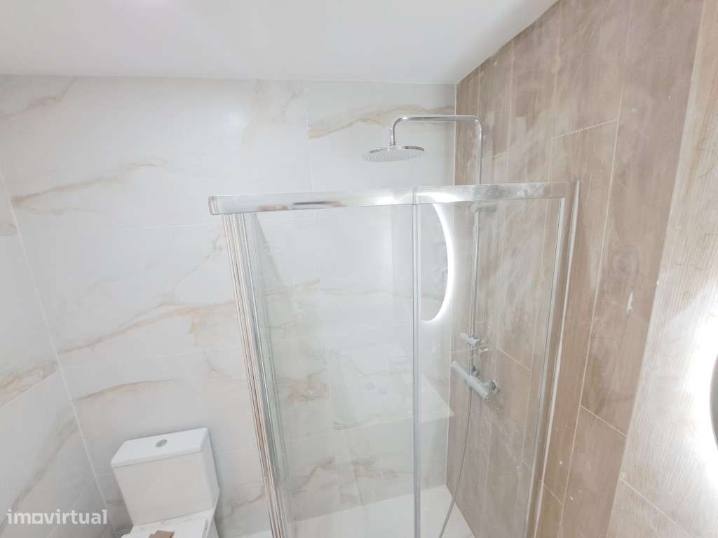 Apartamento T2 com pátio para venda em Algueirão-Mem Martins - Sint...-27