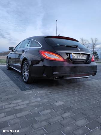 Mercedes-Benz CLS - 4