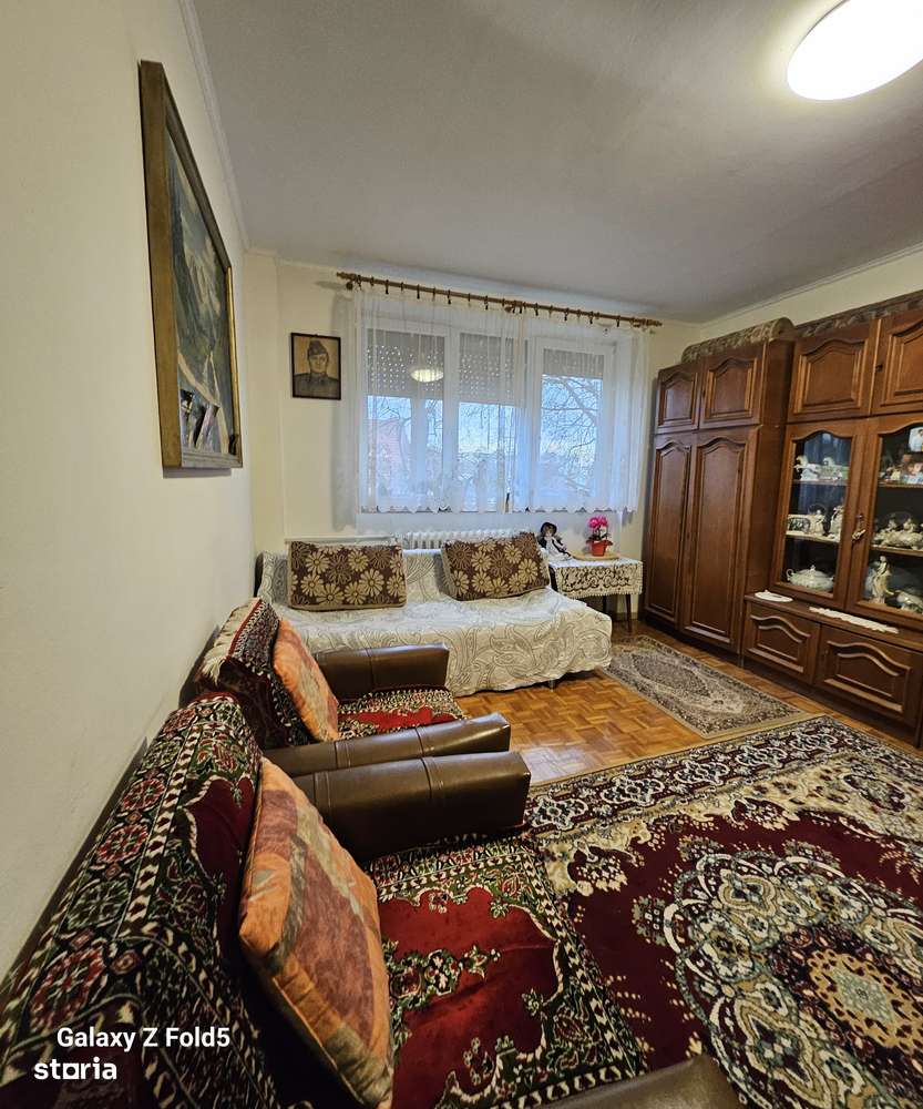 Apartament 2 camere – Str.  Splaiul Crisanei – 200 €/lună - Imagine principală: 5/17