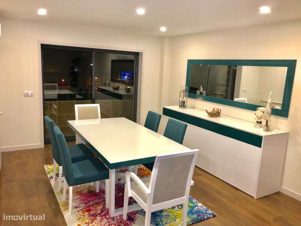 Apartamento T3 Mobilado de Sonho em São Vicente-7